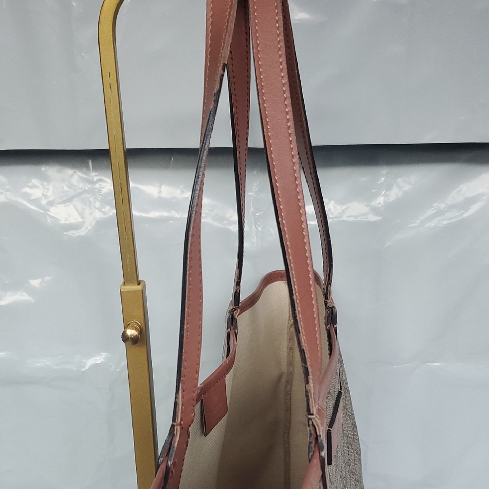 Gucci Beige GG Star Tote - Picture 12 of 17